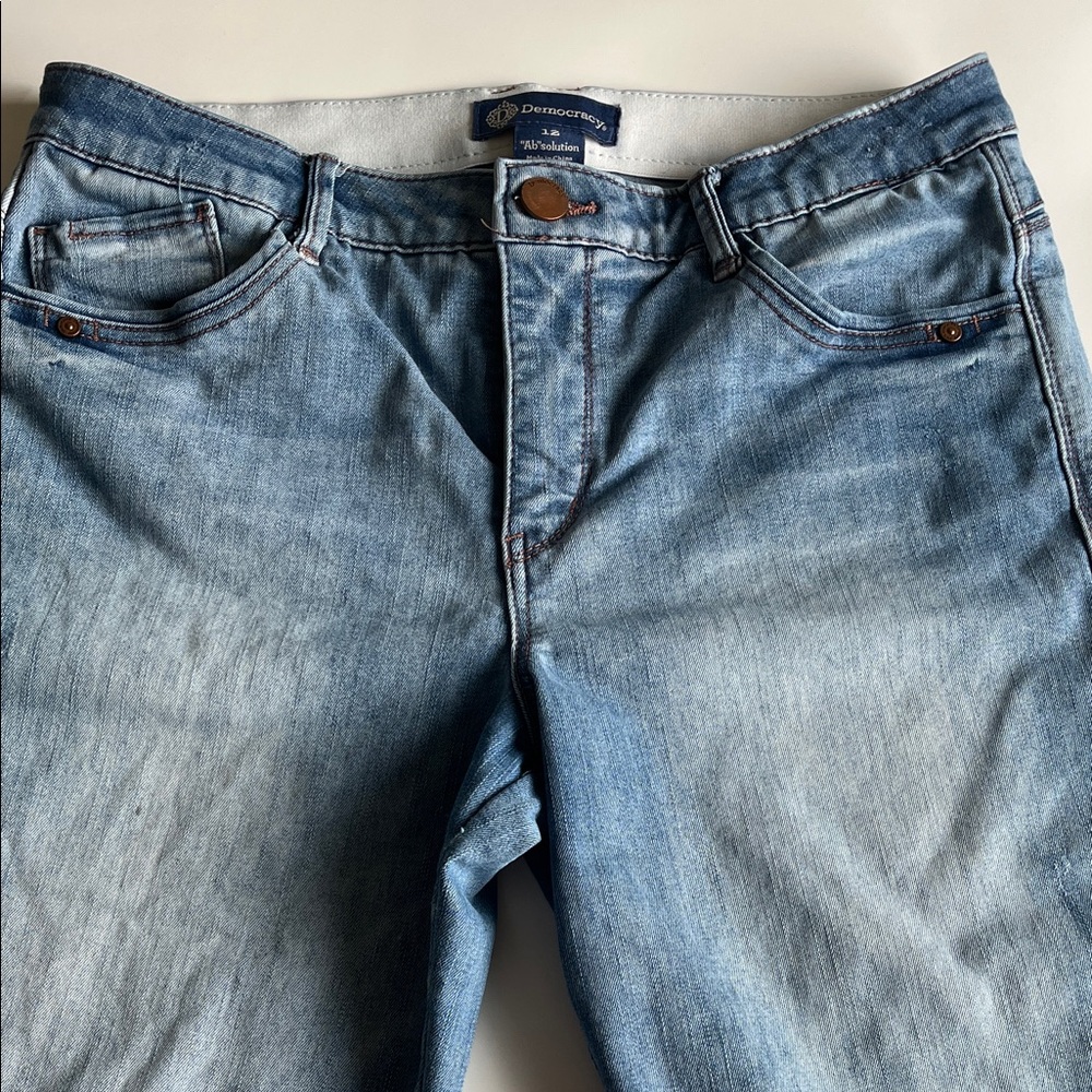 Democracy Women’s Light Blue Relaxed Jeans - Stretch Denim Ab Solution size 12